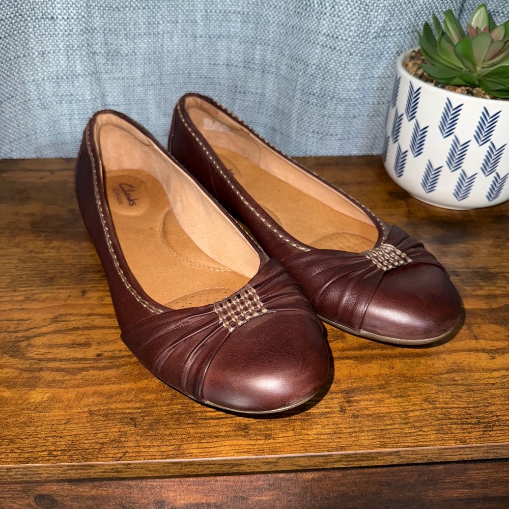 Clarks Women's Dark Brown Leather Flats with Pleated Accent